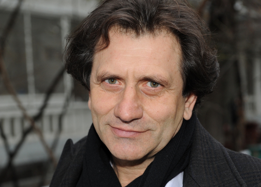 Поэтический вечер народного артиста РФ Евгения Князева (Москва) «Дом из стихов» 