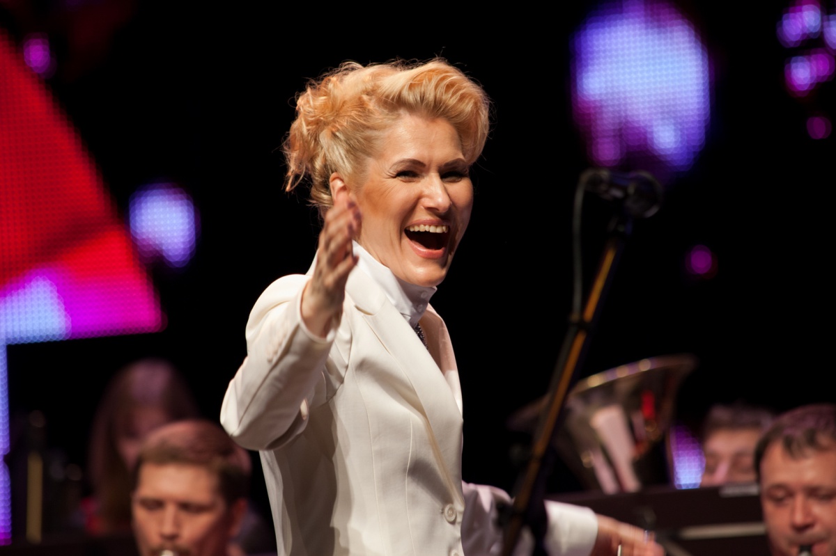 Премьера концертной программы «Говорят под Новый год...» в исполнении оркестра духовых инструментов «Сургут Экспресс-бэнд» 