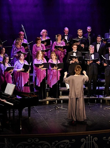 Литературно-музыкальная композиция «По дорогам войны»